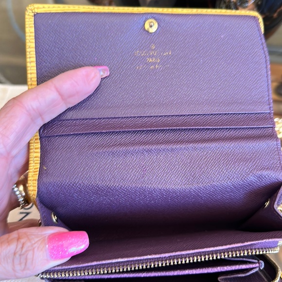 HOST PICK Louis Vuitton Epi Yellow Tresor Wallet with Dustbag, Box, Bag, Ribbon - Picture 10 of 15